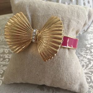 Beautiful Lilly Pulitzer Pink and Gold 🎀 bracelet